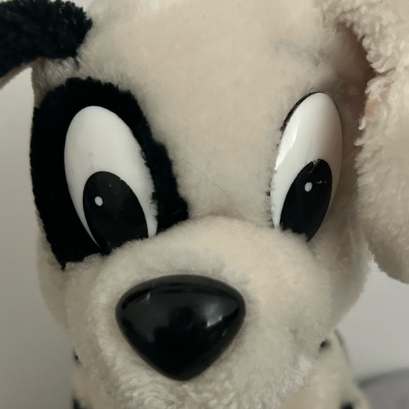 Disney Patches from 1991 release of 101 Dalmatians Plush Dog Toy - Picture 2 of 9